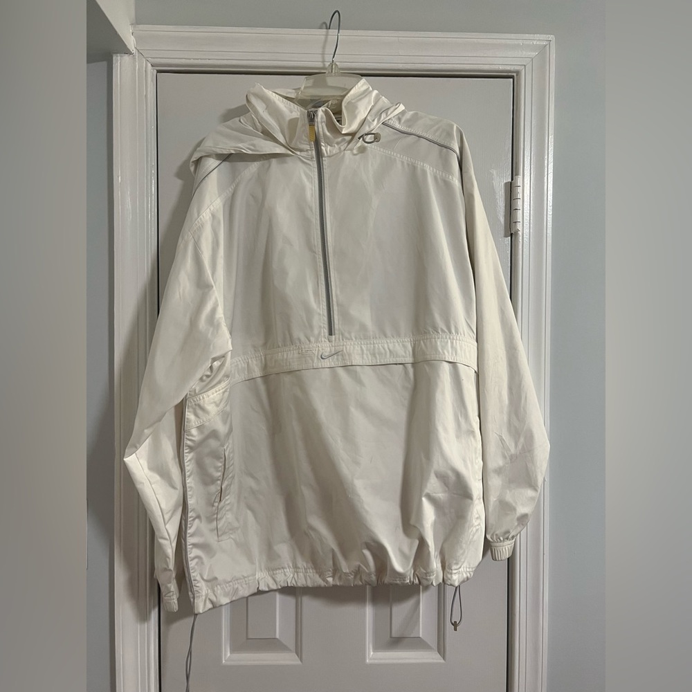 Nike White Men’s Pullover Windbreaker
